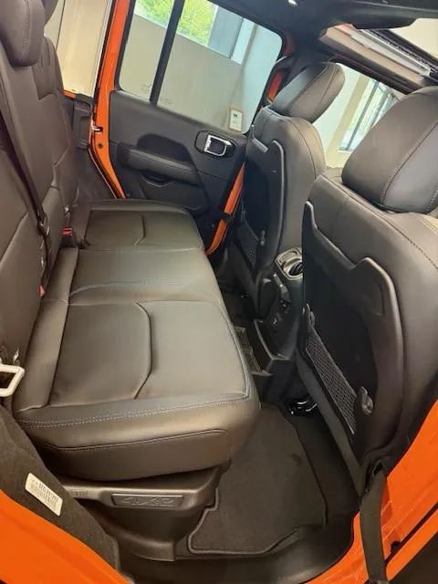 jeep-wrangler-2025-hibrido-a-gasolina-1995cc