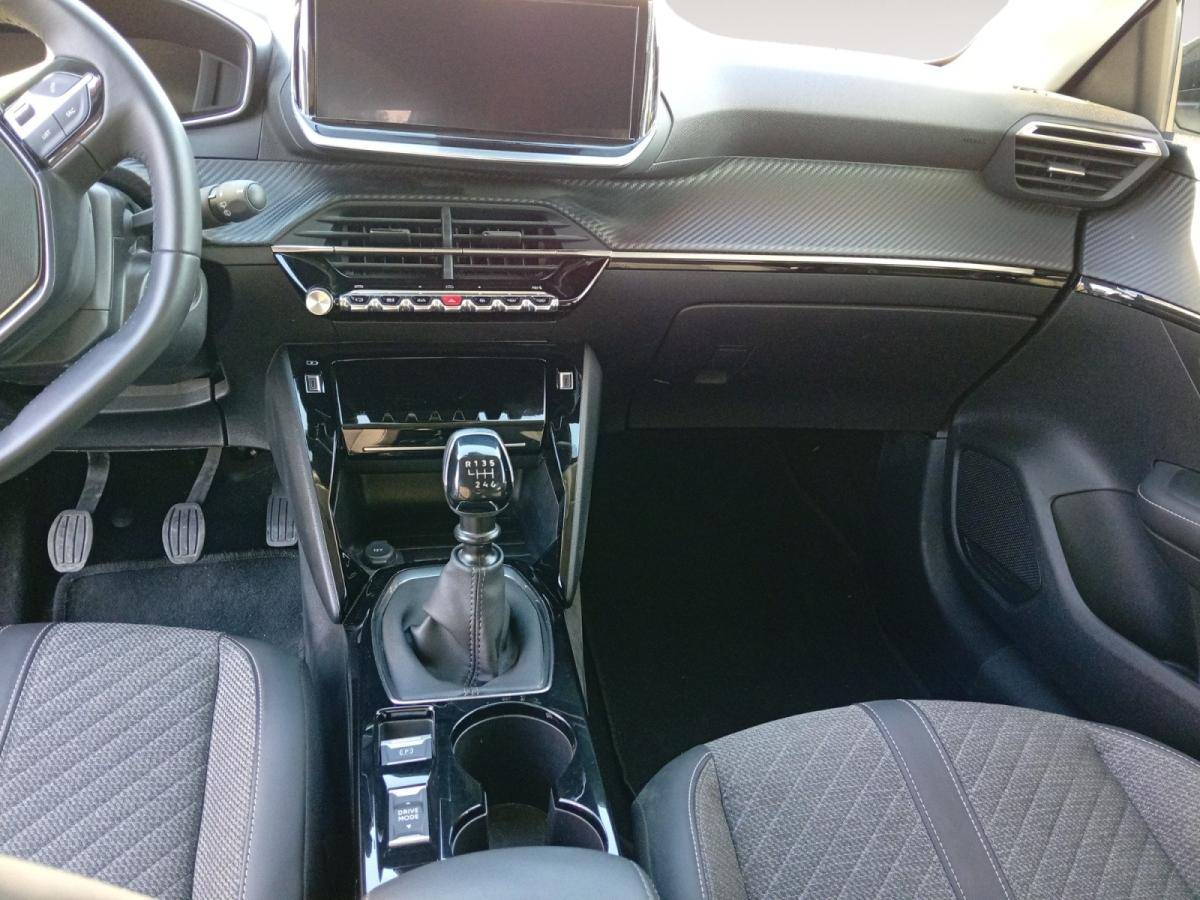 peugeot-208-2025-gasolina-1199cc