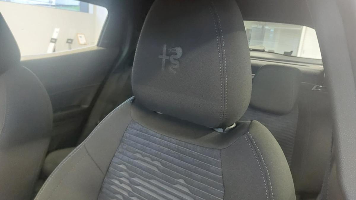 alfa-romeo-junior-2026-hibrido-a-gasolina-1199cc