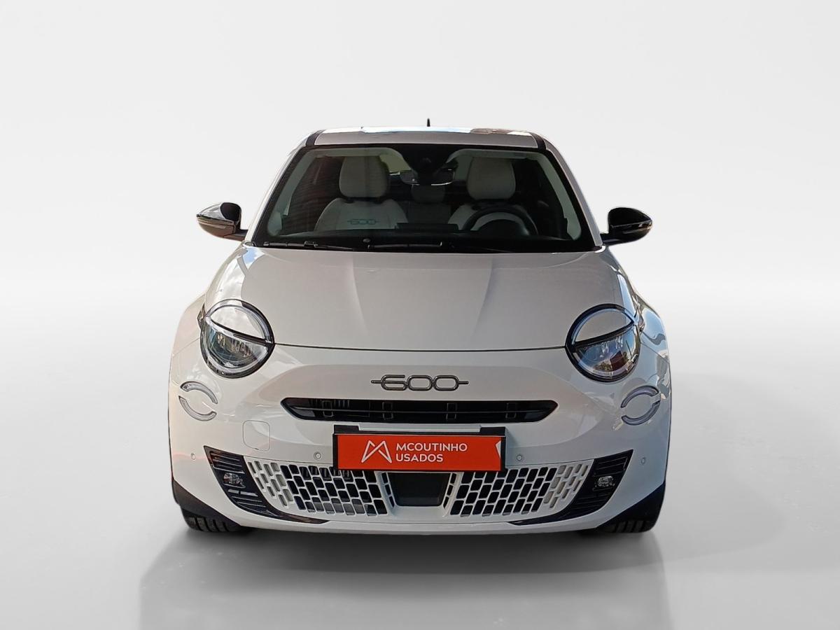 fiat-600-2024-gasolina-1199cc