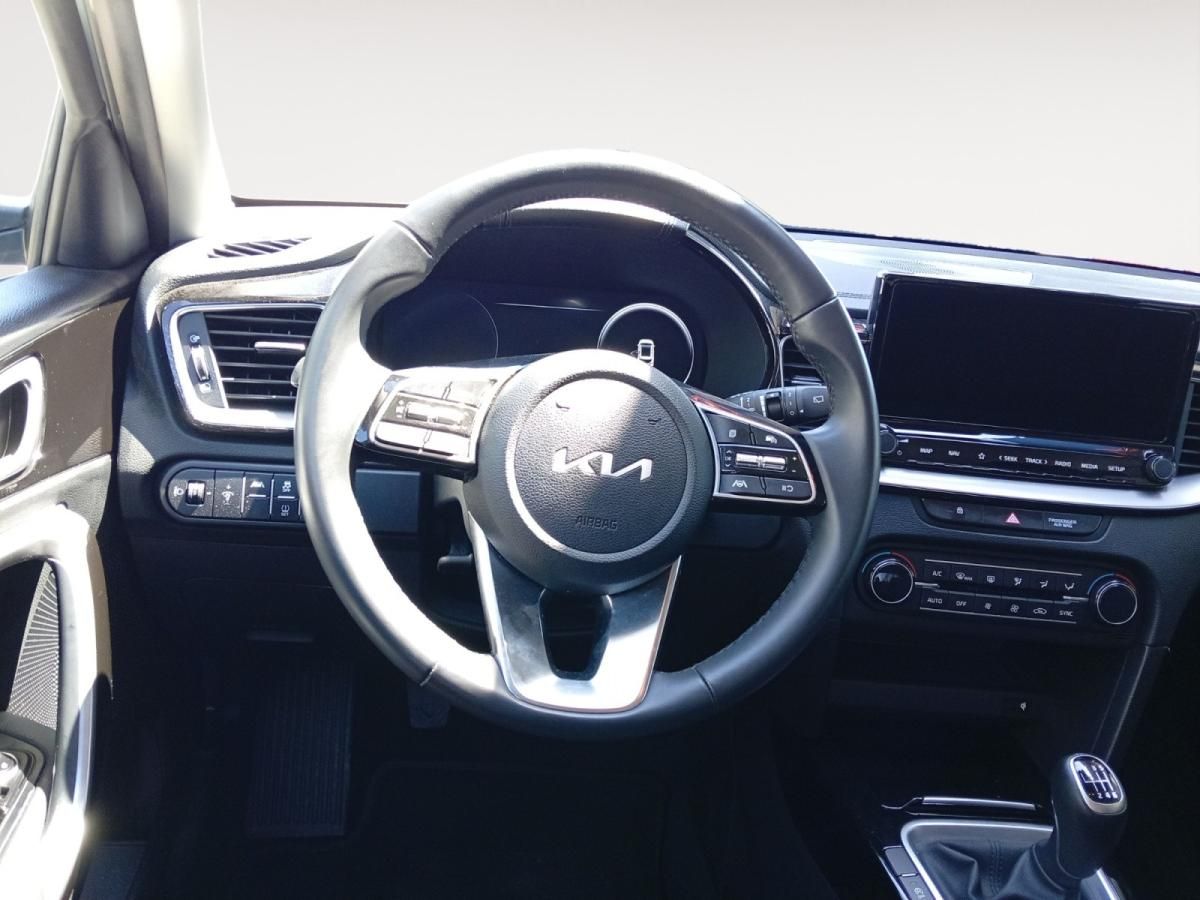 kia-ceed-2025-gasolina-998cc
