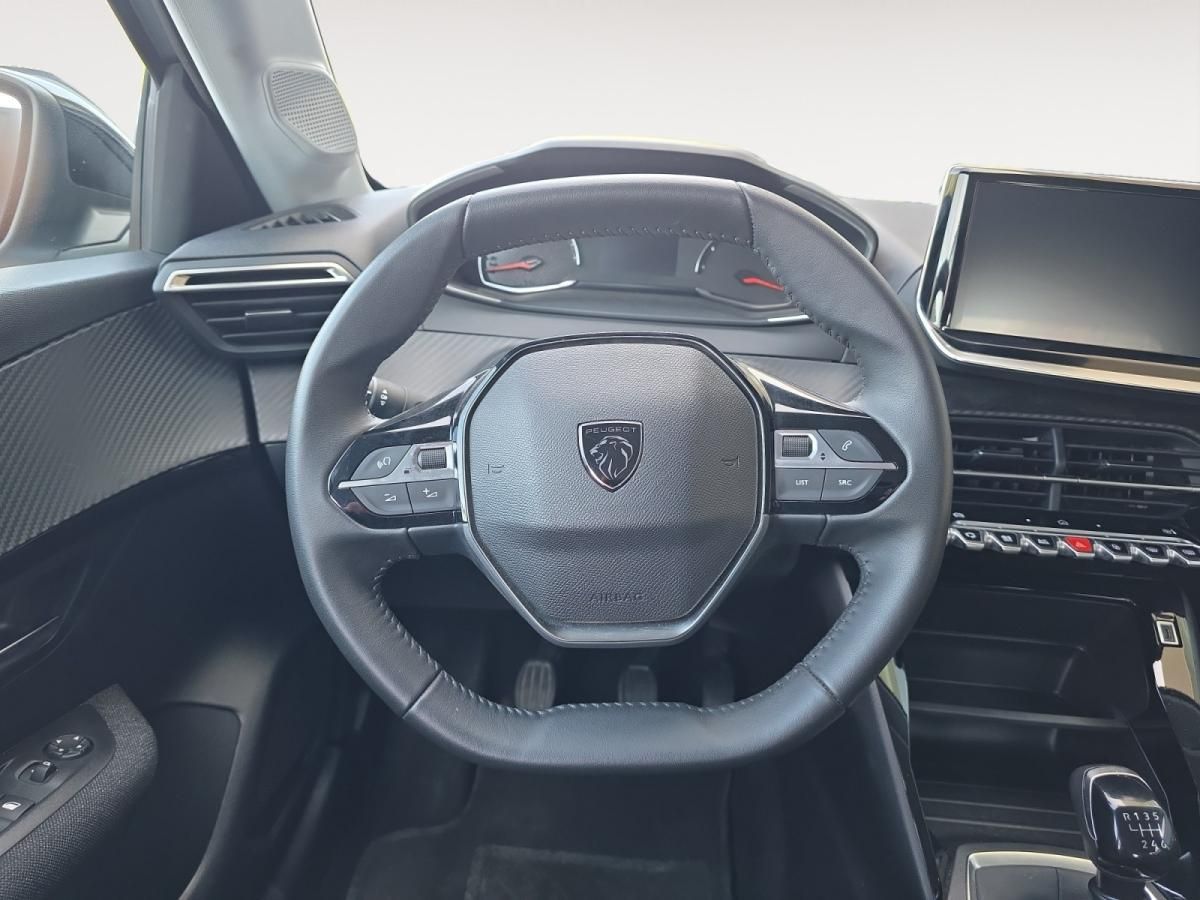 peugeot-208-2025-gasolina-1199cc