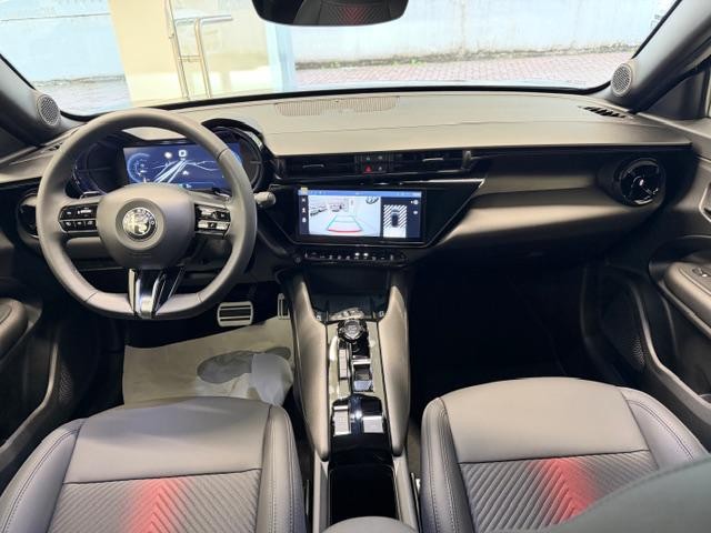 alfa-romeo-junior-2025-hibrido-a-gasolina-1199cc
