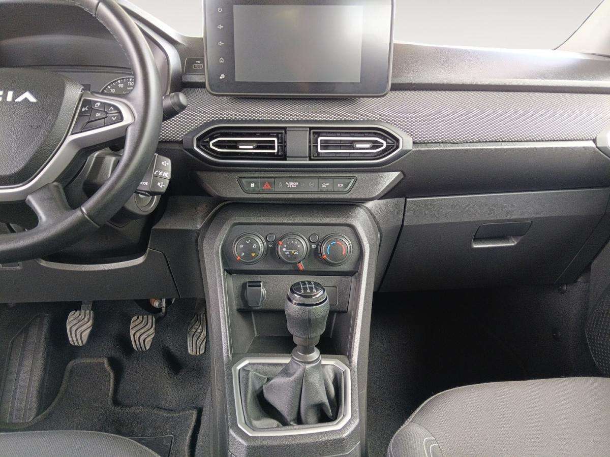 dacia-sandero-2024-gasolina-999cc