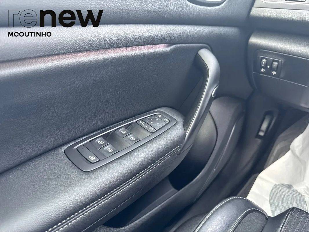 renault-megane-sport-tourer-2022-diesel-1461cc