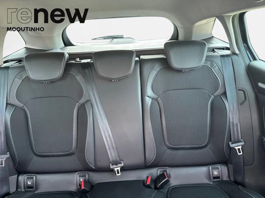 renault-megane-sport-tourer-2022-diesel-1461cc