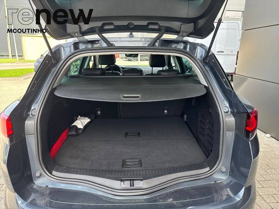 renault-megane-sport-tourer-2022-diesel-1461cc