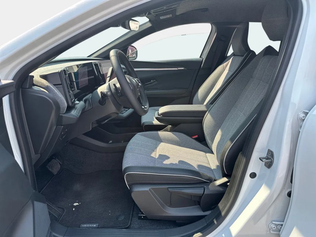 renault-megane-e-tech-2024-eletrico-0cc