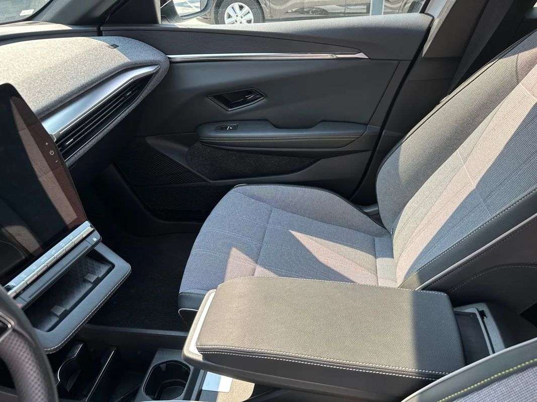 renault-megane-e-tech-2024-eletrico-0cc
