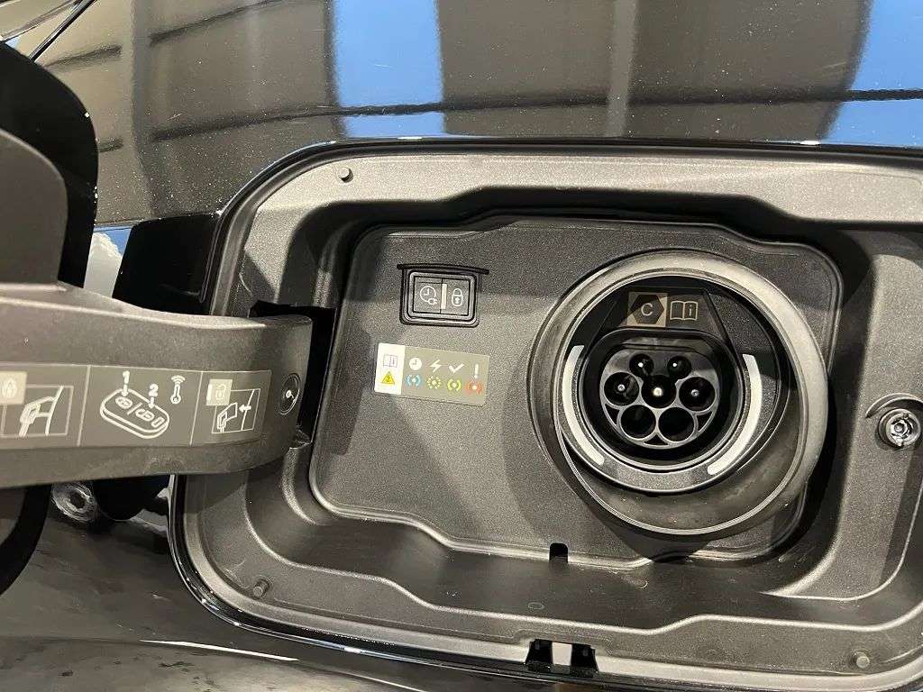 peugeot-408-2025-hibrido-a-gasolina-1598cc