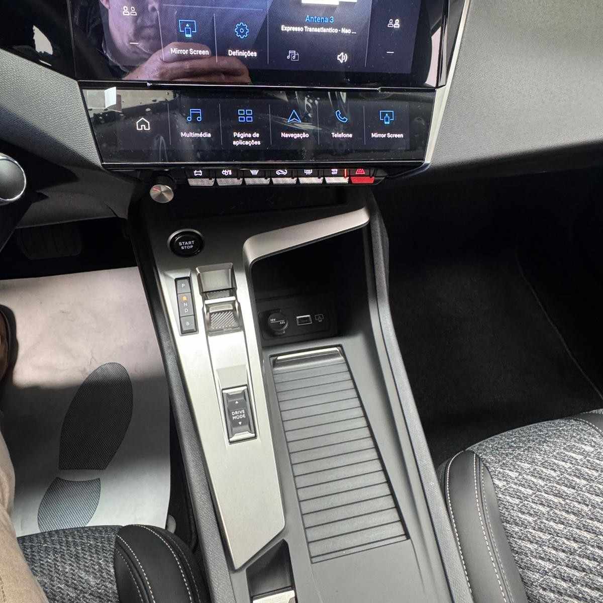 peugeot-308-sw-2023-hibrido-a-gasolina-1598cc