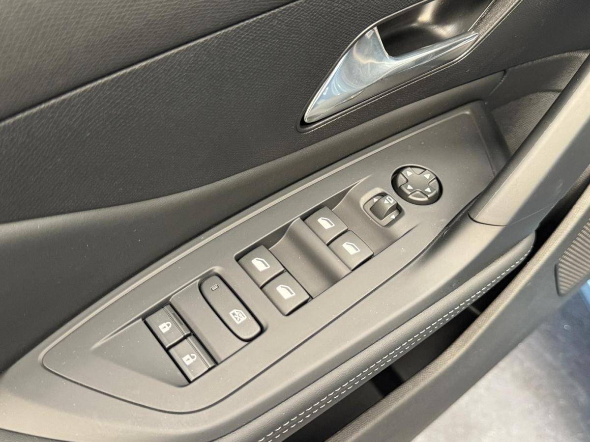 peugeot-308-sw-2023-hibrido-a-gasolina-1598cc