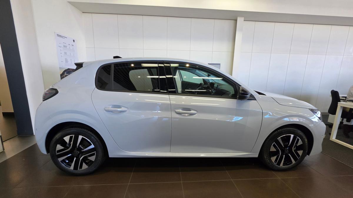 peugeot-208-2026-gasolina-1199cc