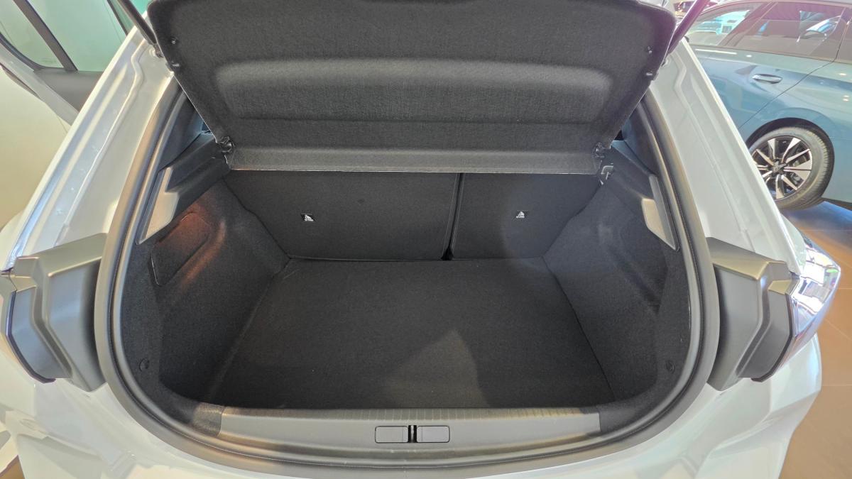 peugeot-208-2026-gasolina-1199cc