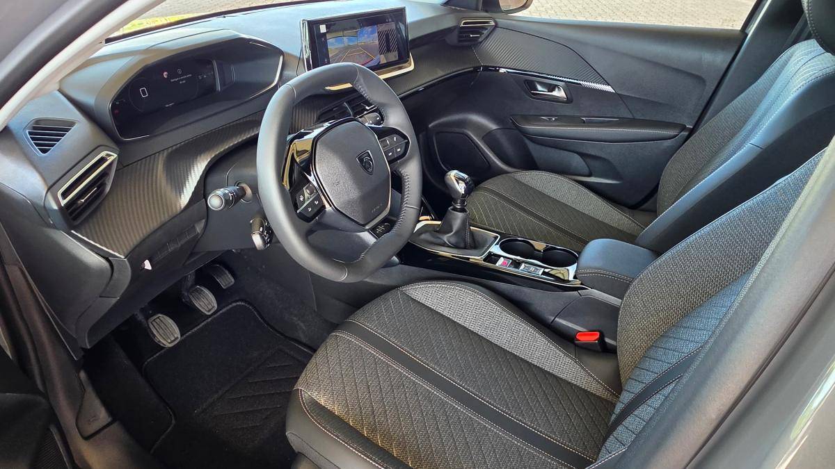peugeot-208-2026-gasolina-1199cc
