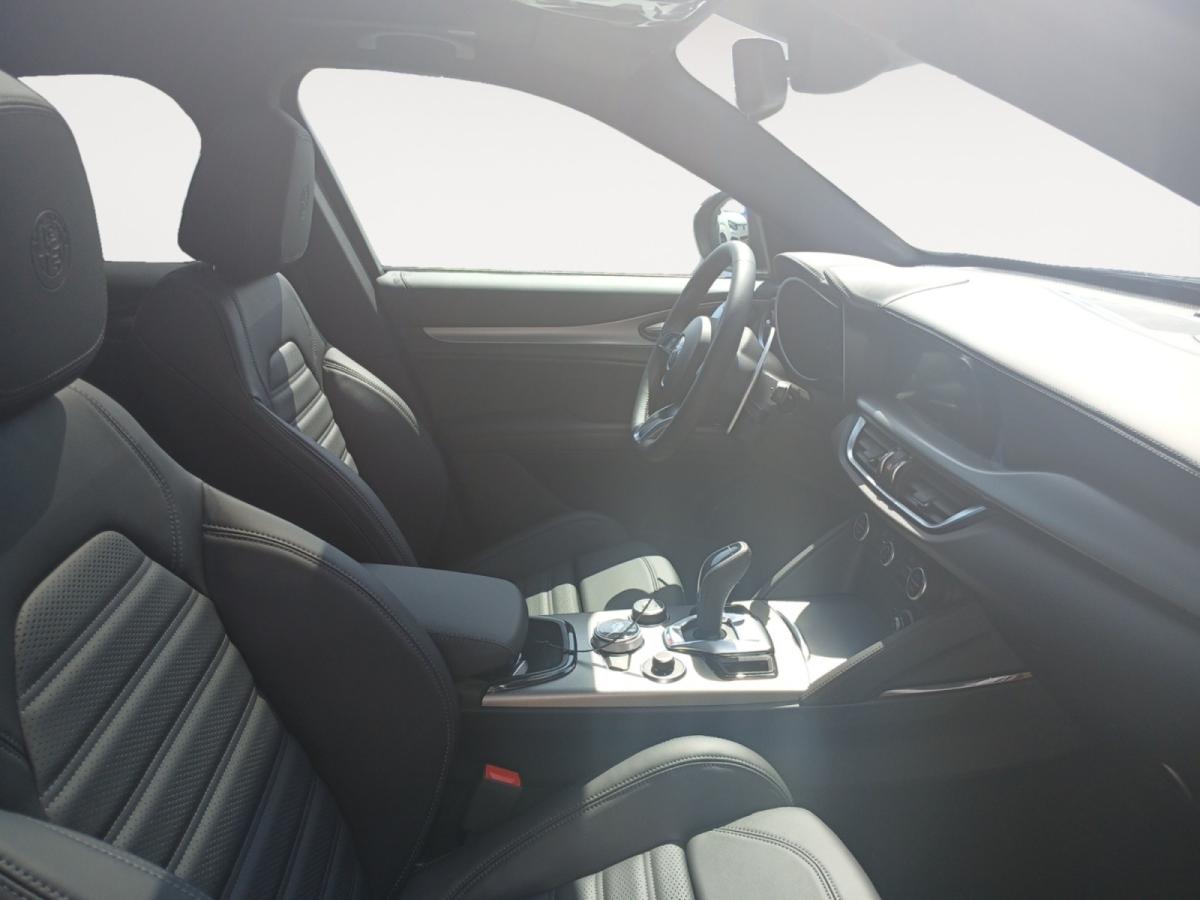 alfa-romeo-stelvio-2025-gasolina-1995cc