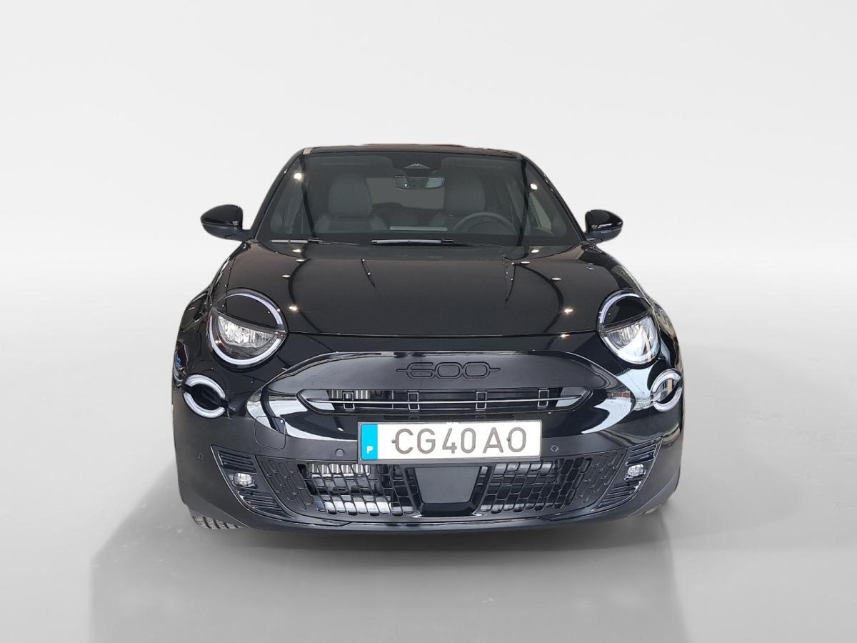 fiat-600-2026-gasolina-1199cc