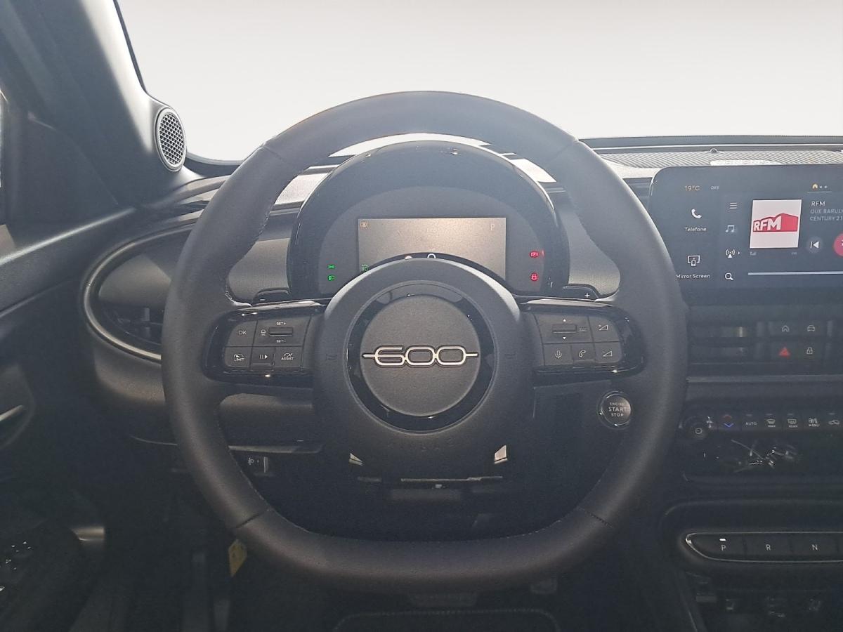 fiat-600-2026-gasolina-1199cc