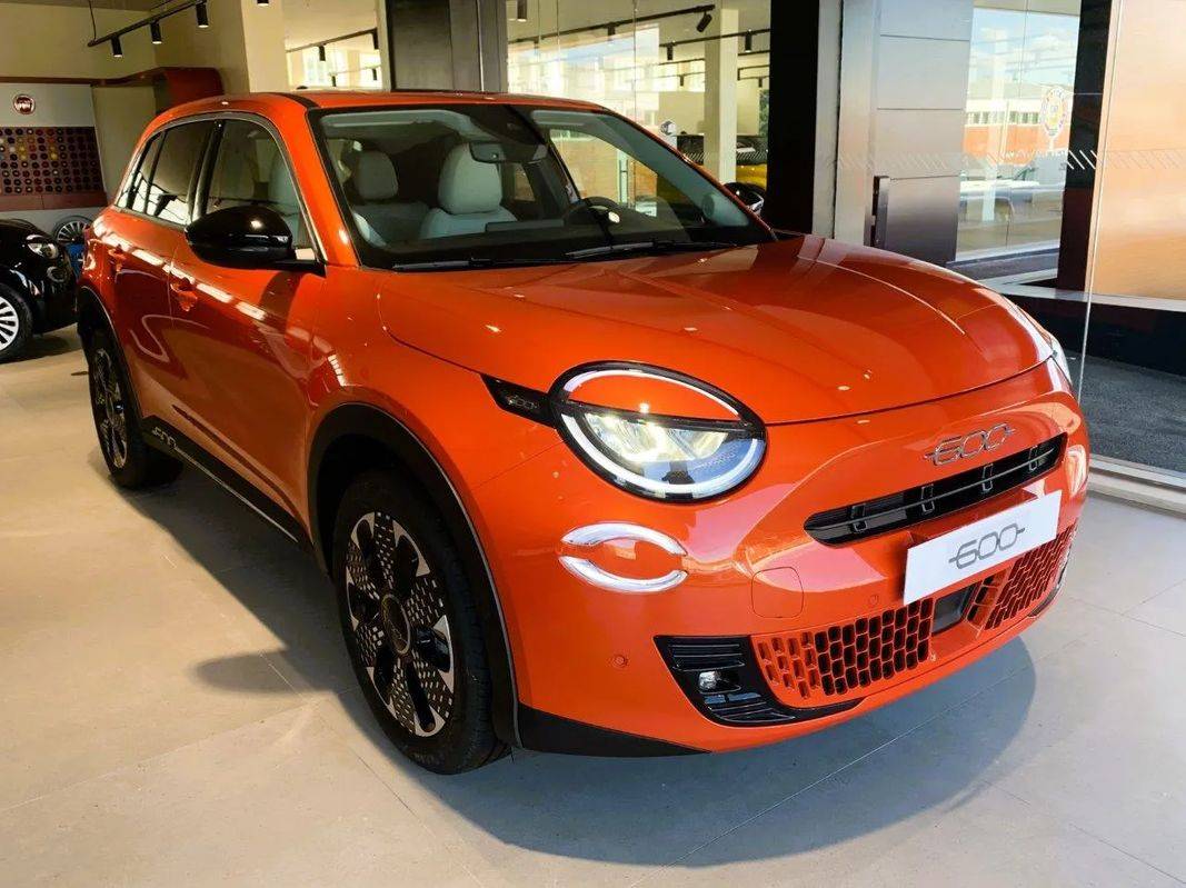 fiat-600-2023-eletrico-0cc