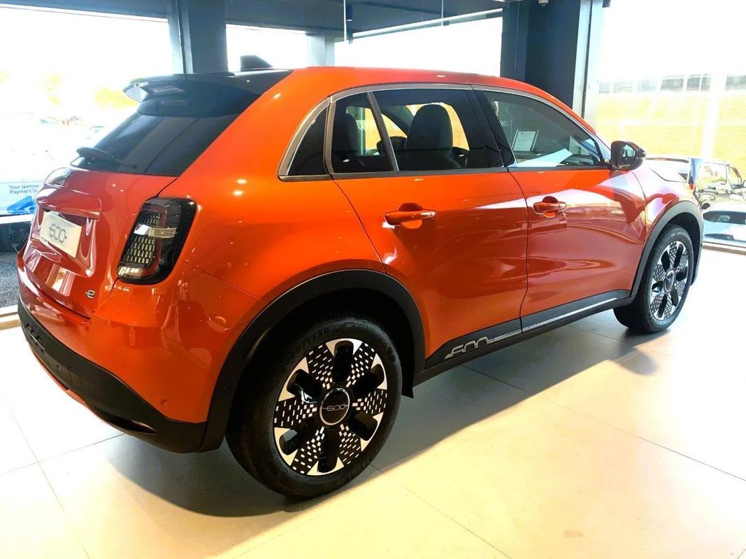fiat-600-2023-eletrico-0cc