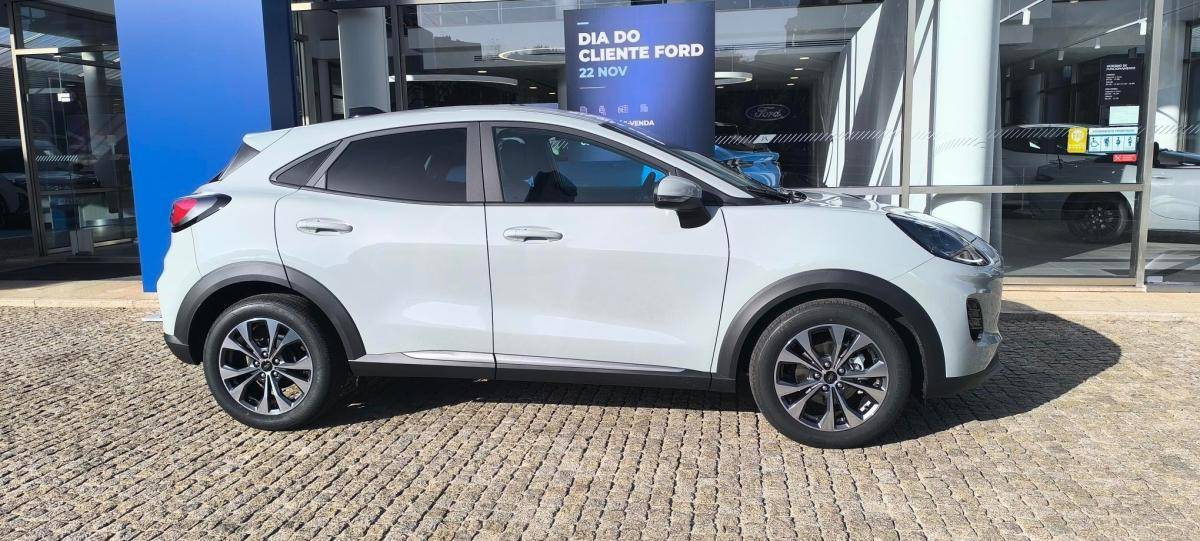ford-puma-2025-gasolina-998cc