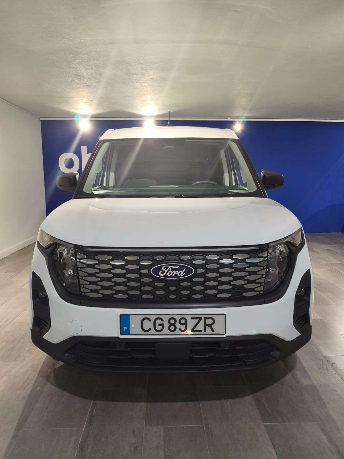 ford-tourneo-courier-2026-eletrico-500cc