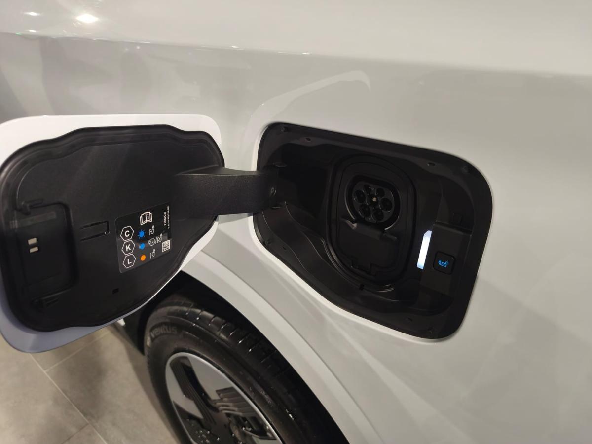 ford-tourneo-courier-2026-eletrico-500cc