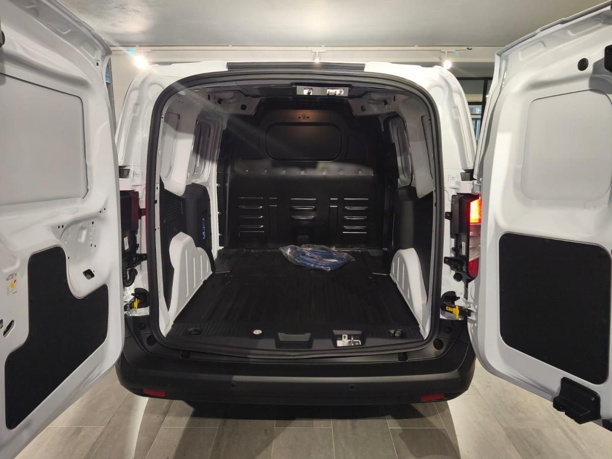 ford-tourneo-courier-2026-eletrico-500cc