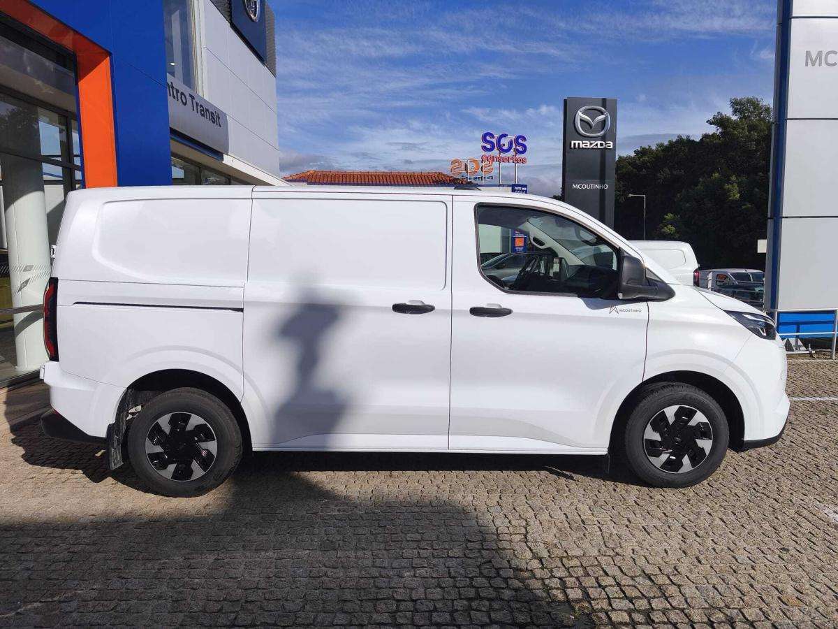 ford-transit-custom-2026-eletrico-0cc