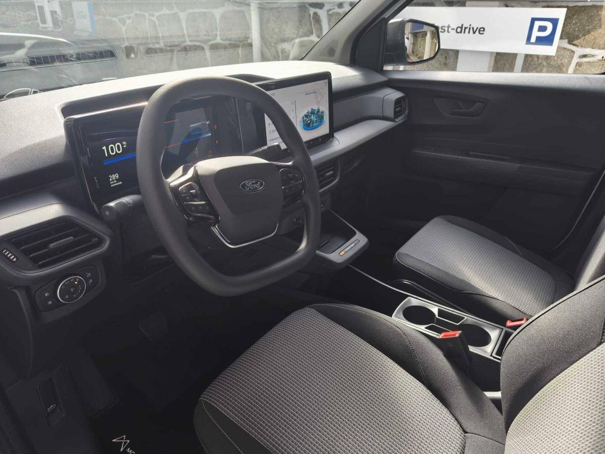 ford-tourneo-courier-2026-eletrico-500cc