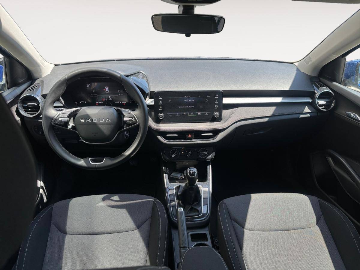 skoda-fabia-2025-gasolina-999cc