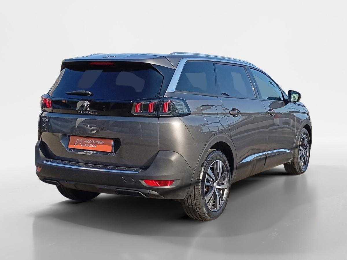 peugeot-5008-2024-gasolina-1199cc