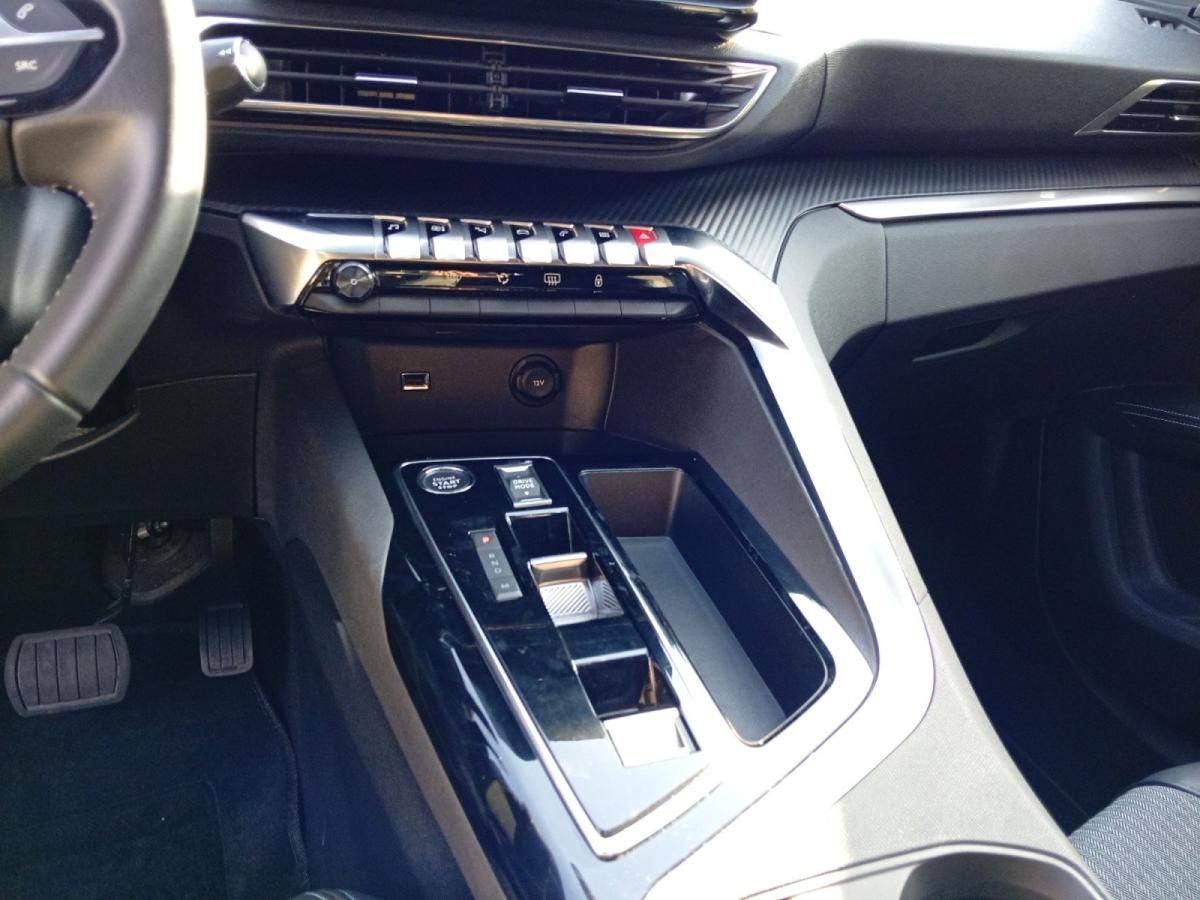 peugeot-5008-2024-gasolina-1199cc