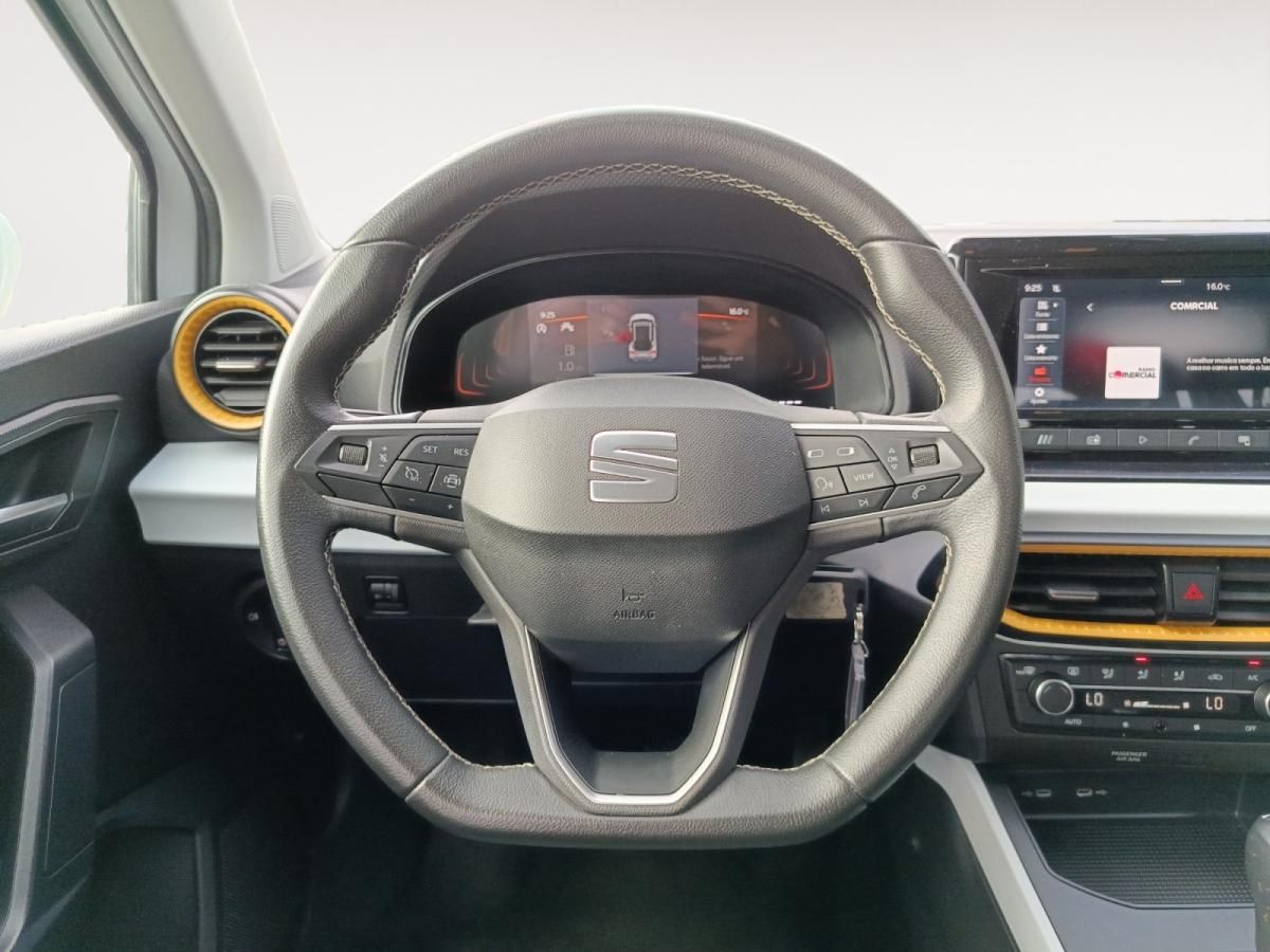 seat-arona-2024-gasolina-999cc