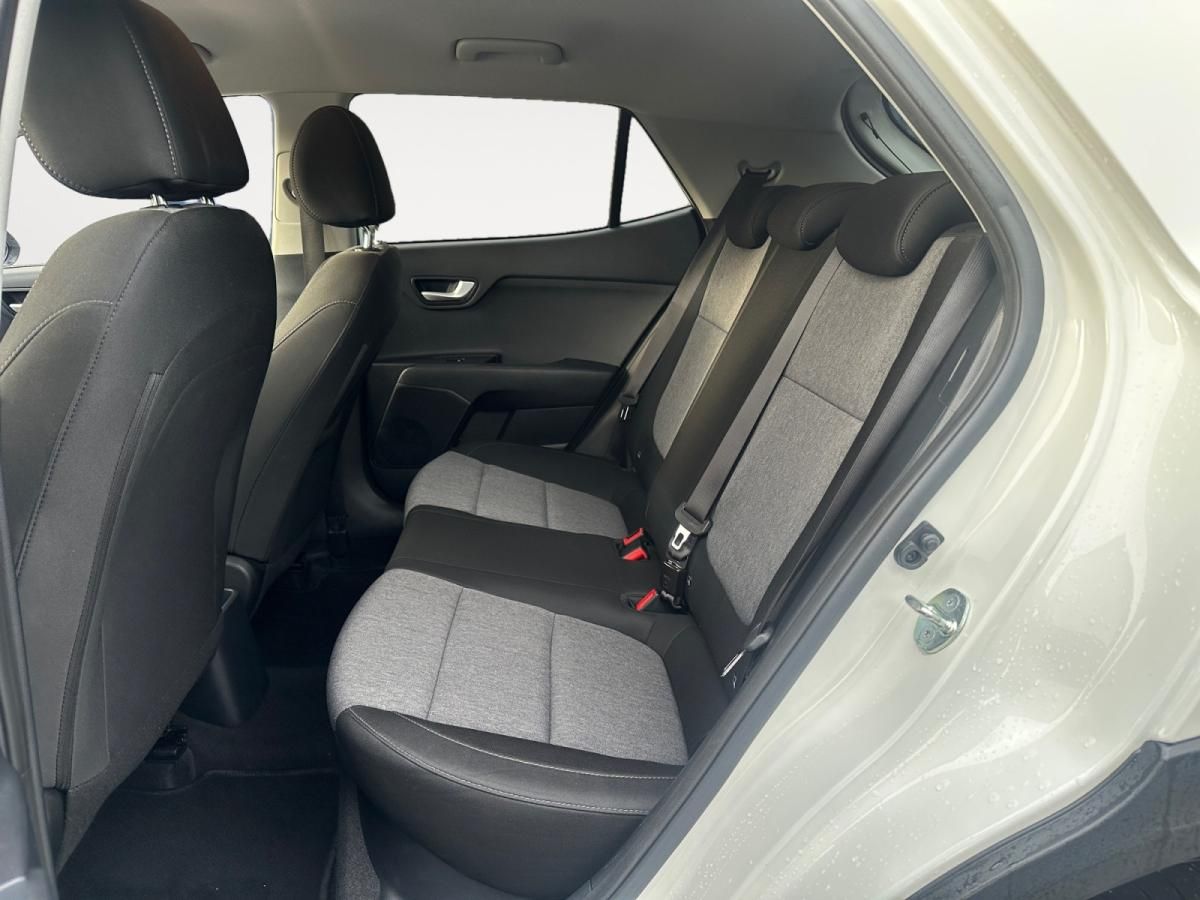 kia-stonic-2025-gasolina-1197cc