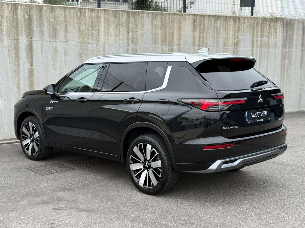 mitsubishi-outlander-2026-hibrido-a-gasolina-2360cc