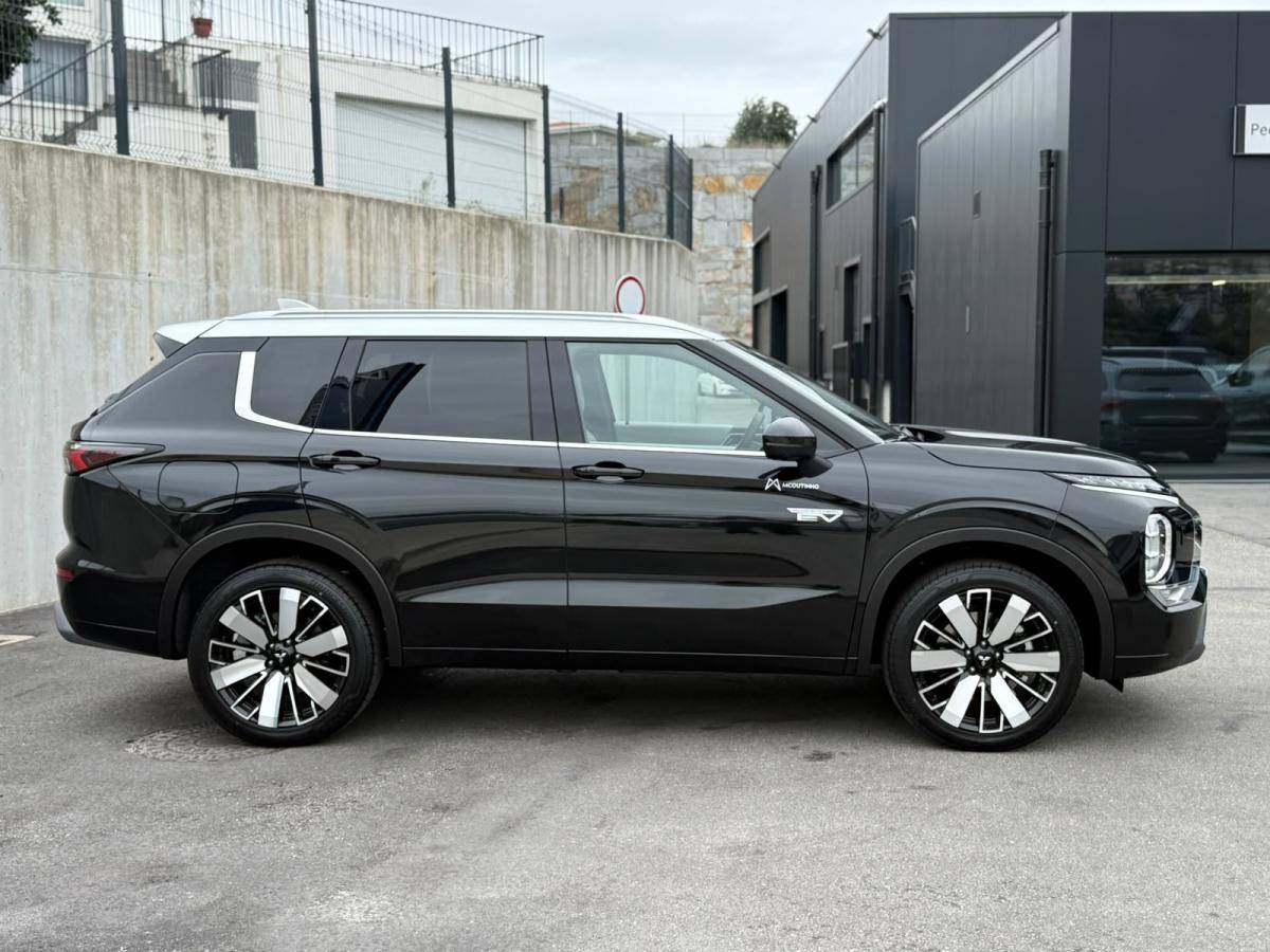 mitsubishi-outlander-2026-hibrido-a-gasolina-2360cc