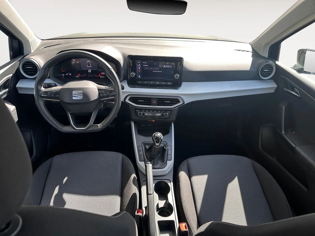 seat-arona-2023-gasolina-999cc