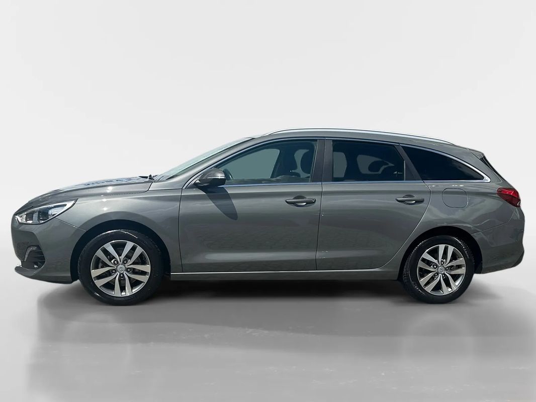 hyundai-i30-sw-2019-diesel-1598cc