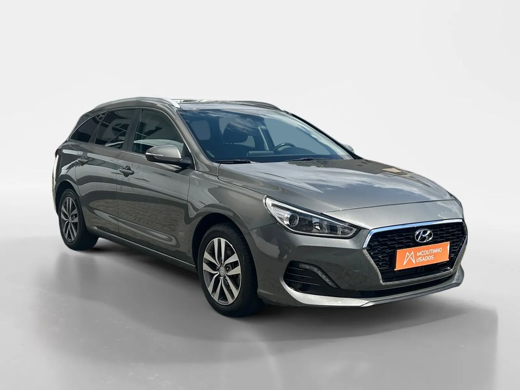 hyundai-i30-sw-2019-diesel-1598cc