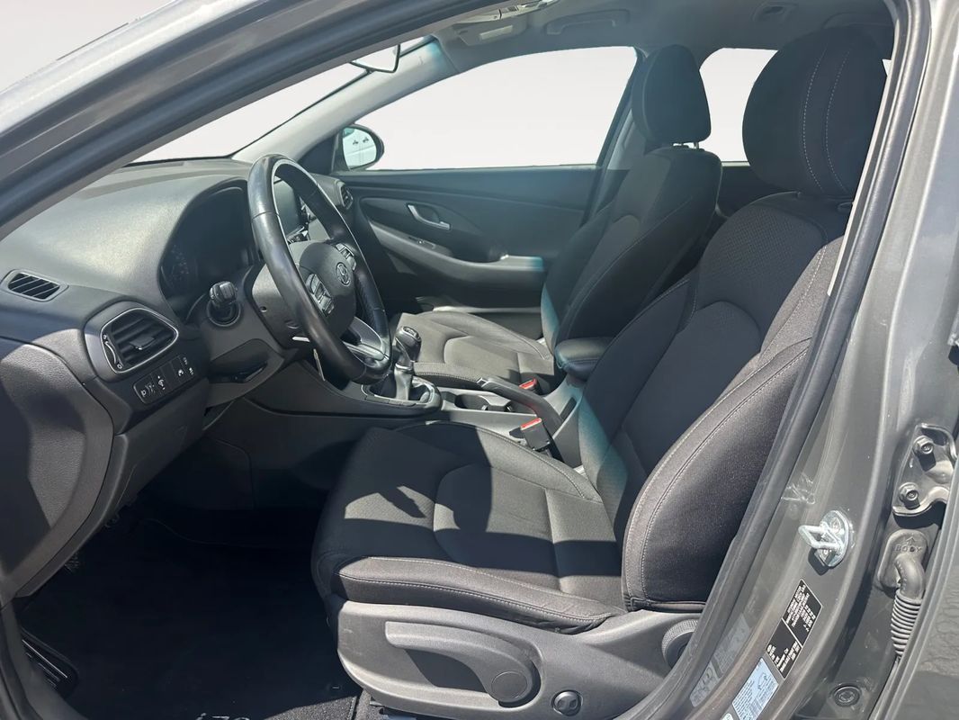 hyundai-i30-sw-2019-diesel-1598cc