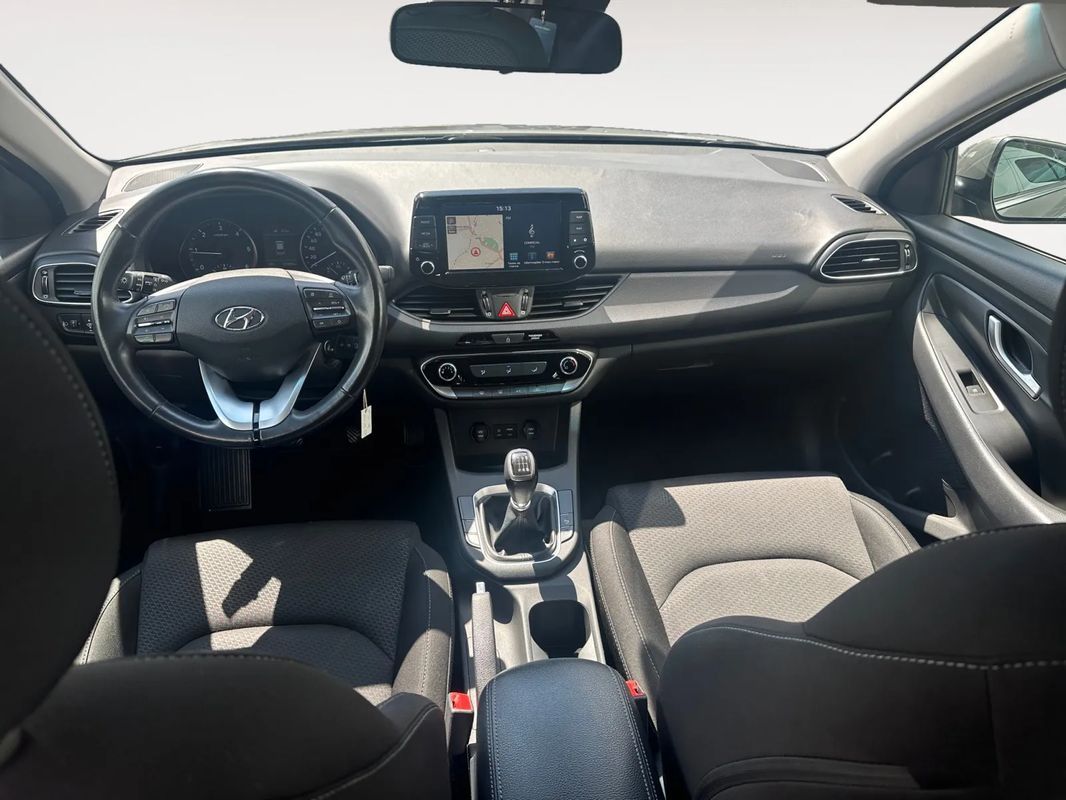 hyundai-i30-sw-2019-diesel-1598cc