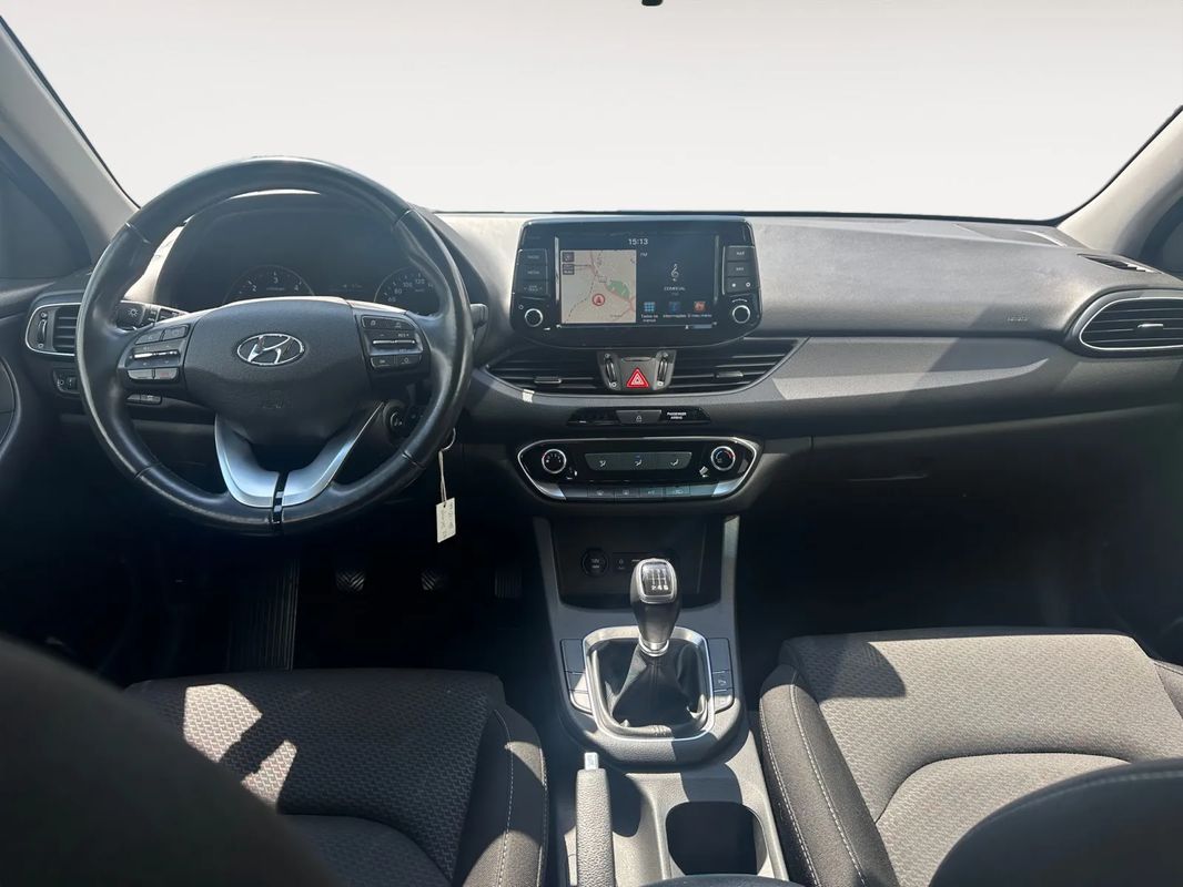 hyundai-i30-sw-2019-diesel-1598cc