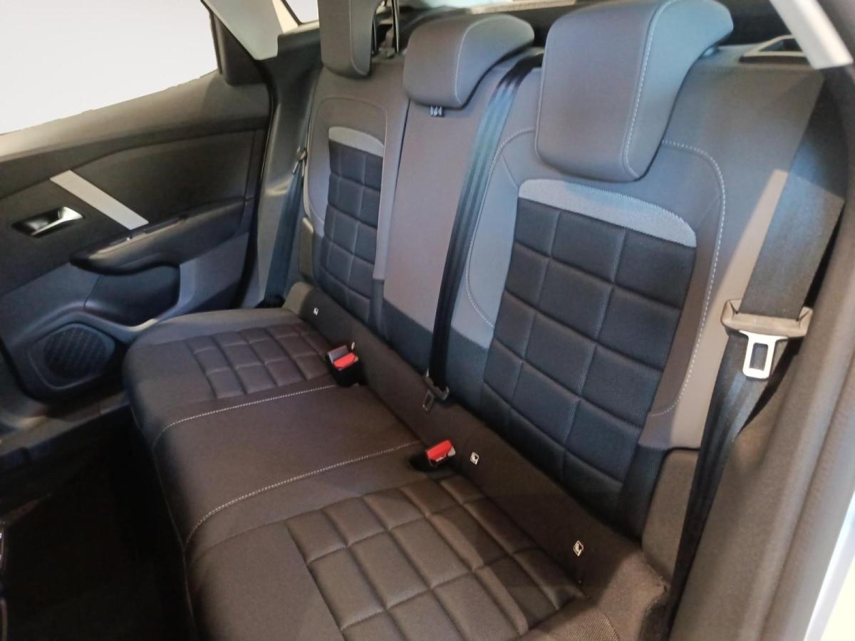 citroen-c4-2026-hibrido-a-gasolina-1199cc