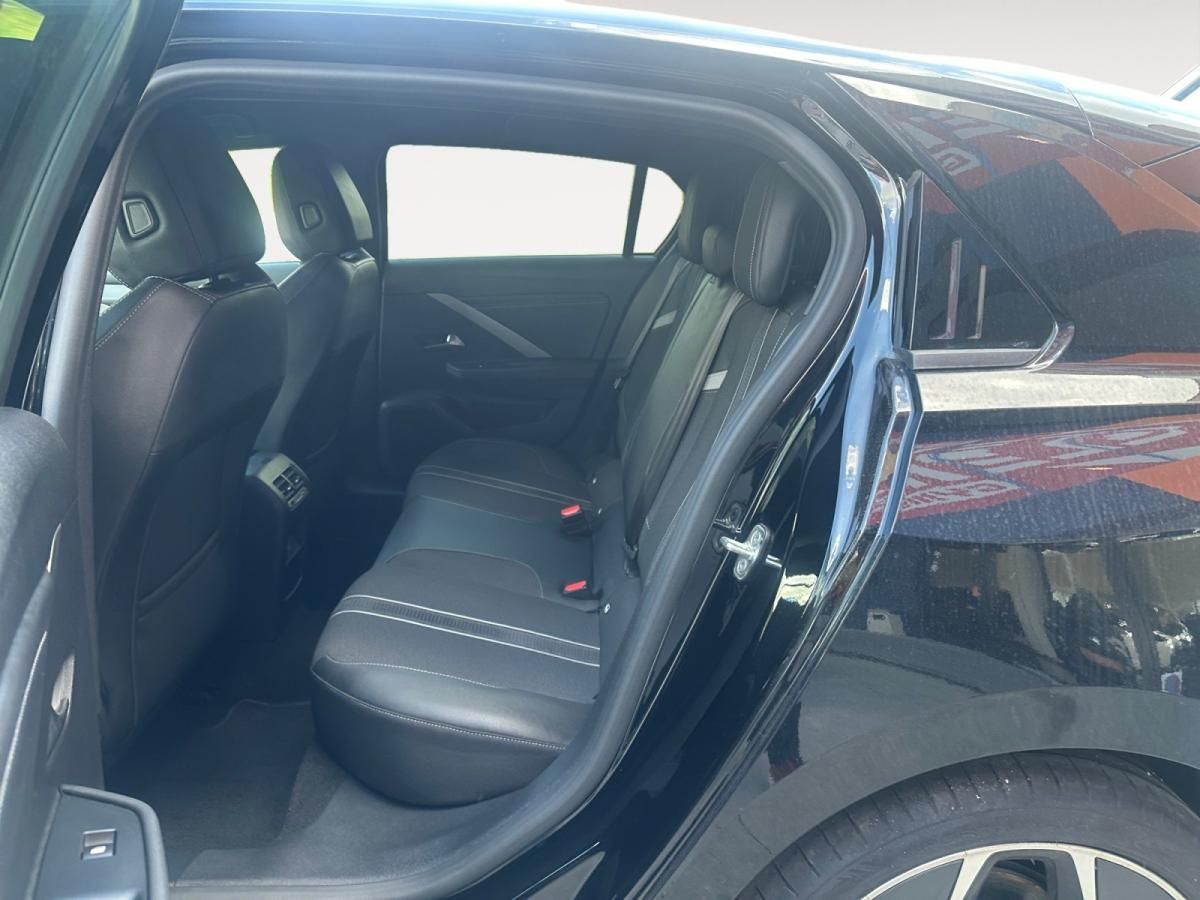 opel-astra-2025-gasolina-1199cc
