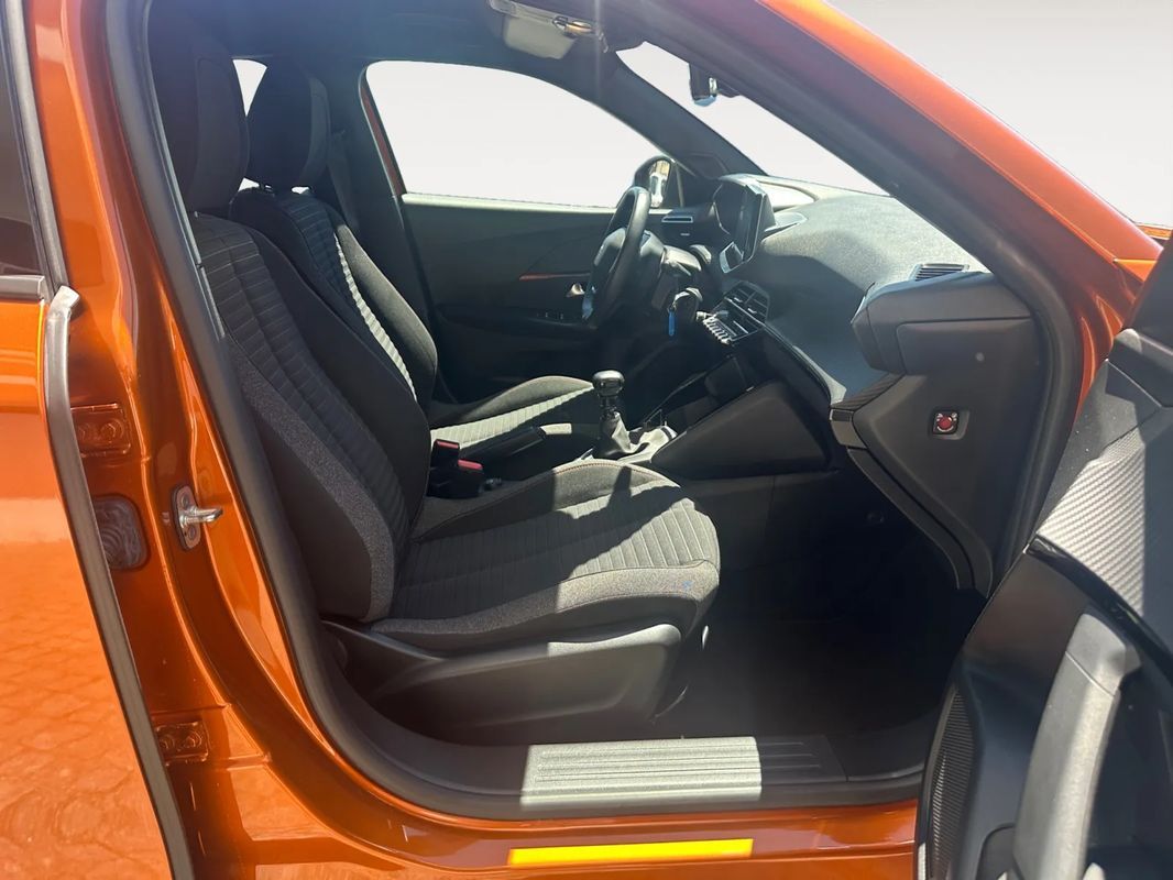 peugeot-2008-2023-gasolina-1199cc