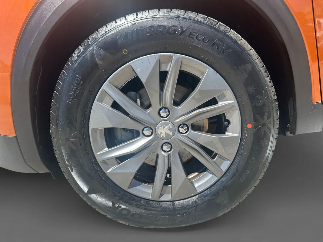 peugeot-2008-2023-gasolina-1199cc