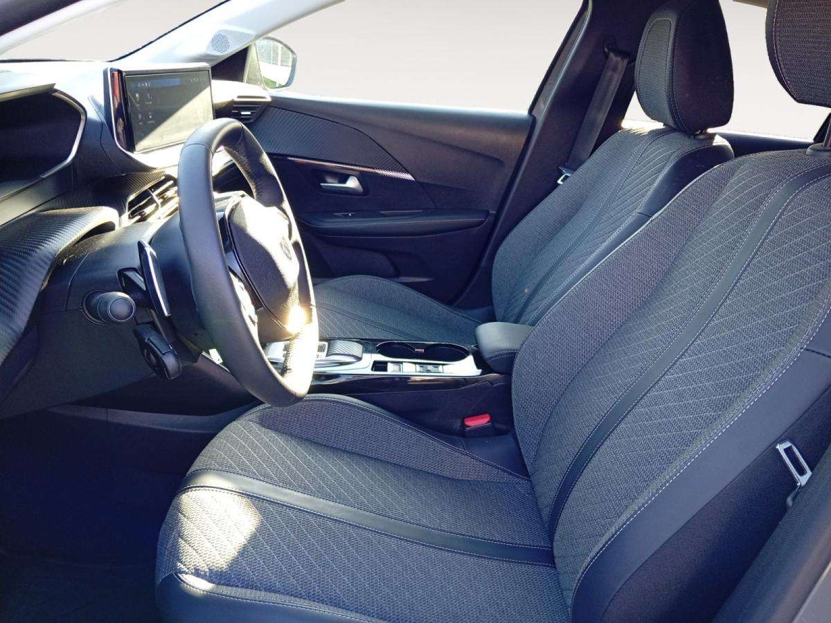 peugeot-208-2025-gasolina-1199cc