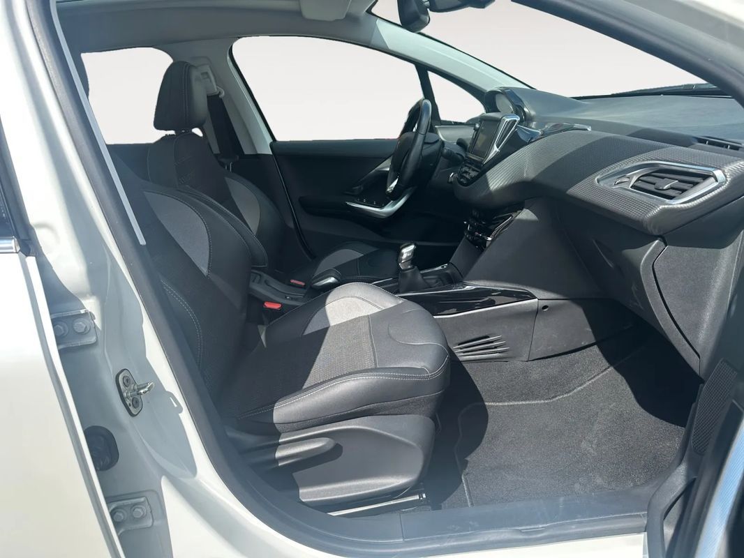 peugeot-2008-2018-gasolina-1199cc