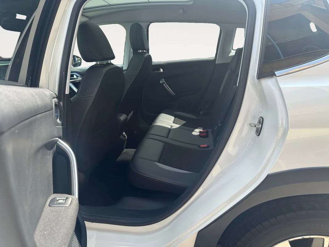 peugeot-2008-2018-gasolina-1199cc